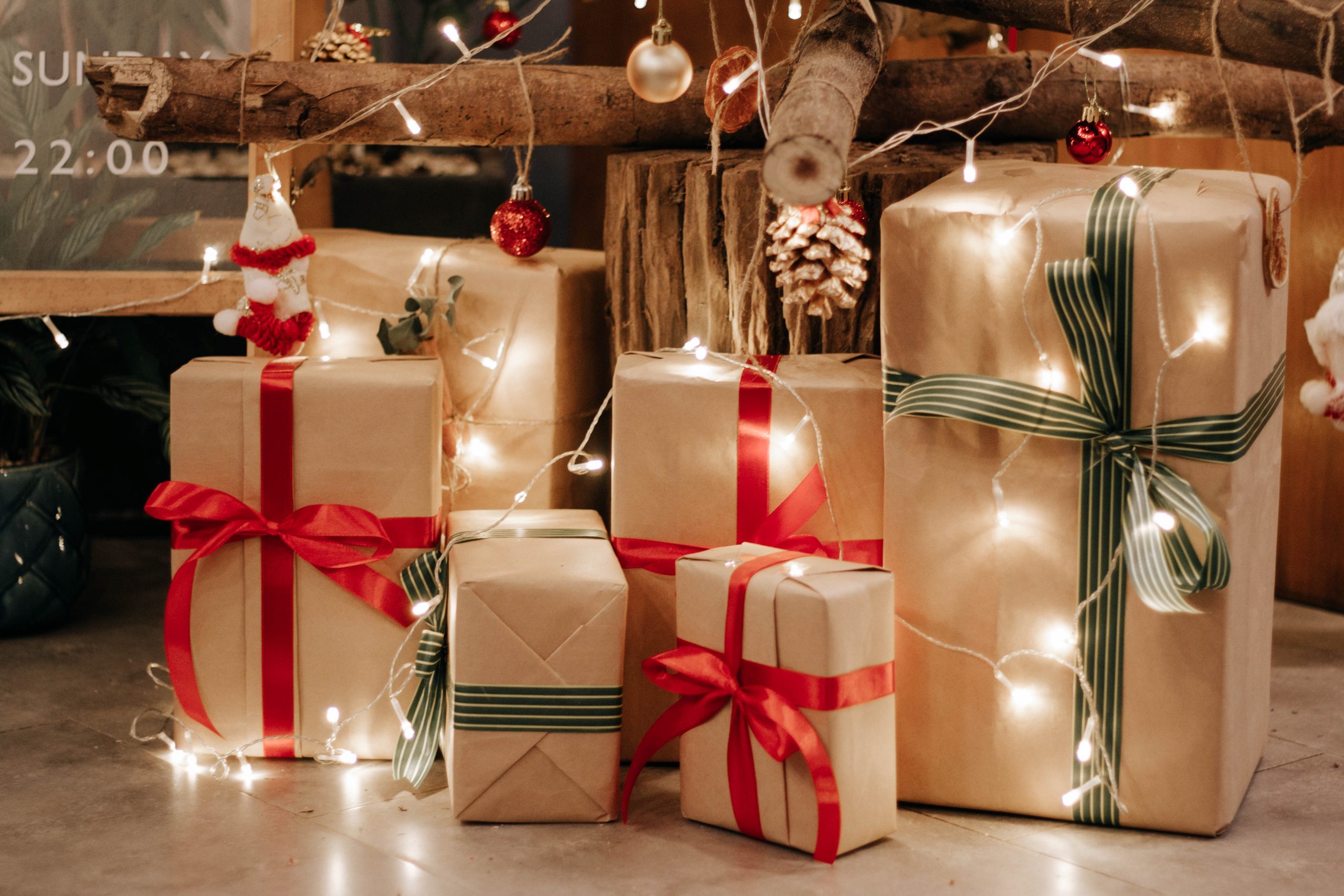 Lee más sobre el artículo qué diferencia hay entre regalo y presente