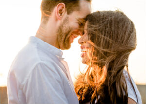 Lee más sobre el artículo Descubre el secreto del primer mes de novios: ¡La joya perfecta para sellar tu amor!