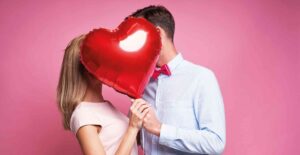 Lee más sobre el artículo ¡Descubre los 10 trucos infalibles para sorprender a tu pareja en San Valentín! ¡Harás que se enamore aún más de ti!