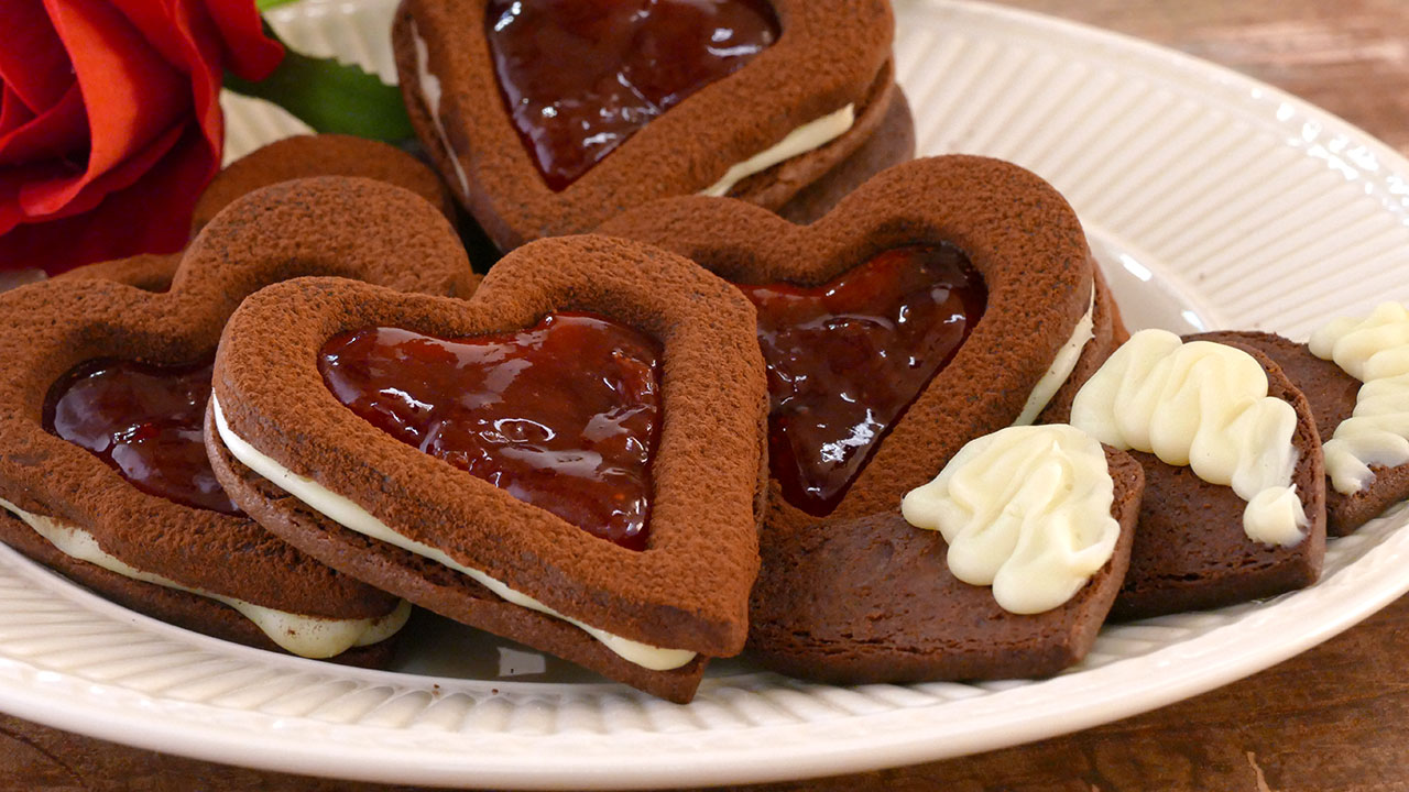 En este momento estás viendo ¡Sorprende a tu pareja con deliciosos postres en San Valentín! Descubre recetas fáciles y rápidas para endulzar el día del amor